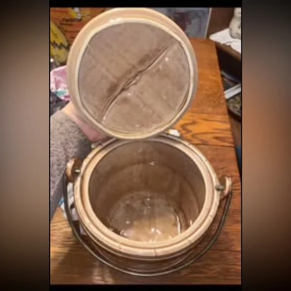 Mccoy Oak Barrel Cookie Jar - Picture 3 of 3